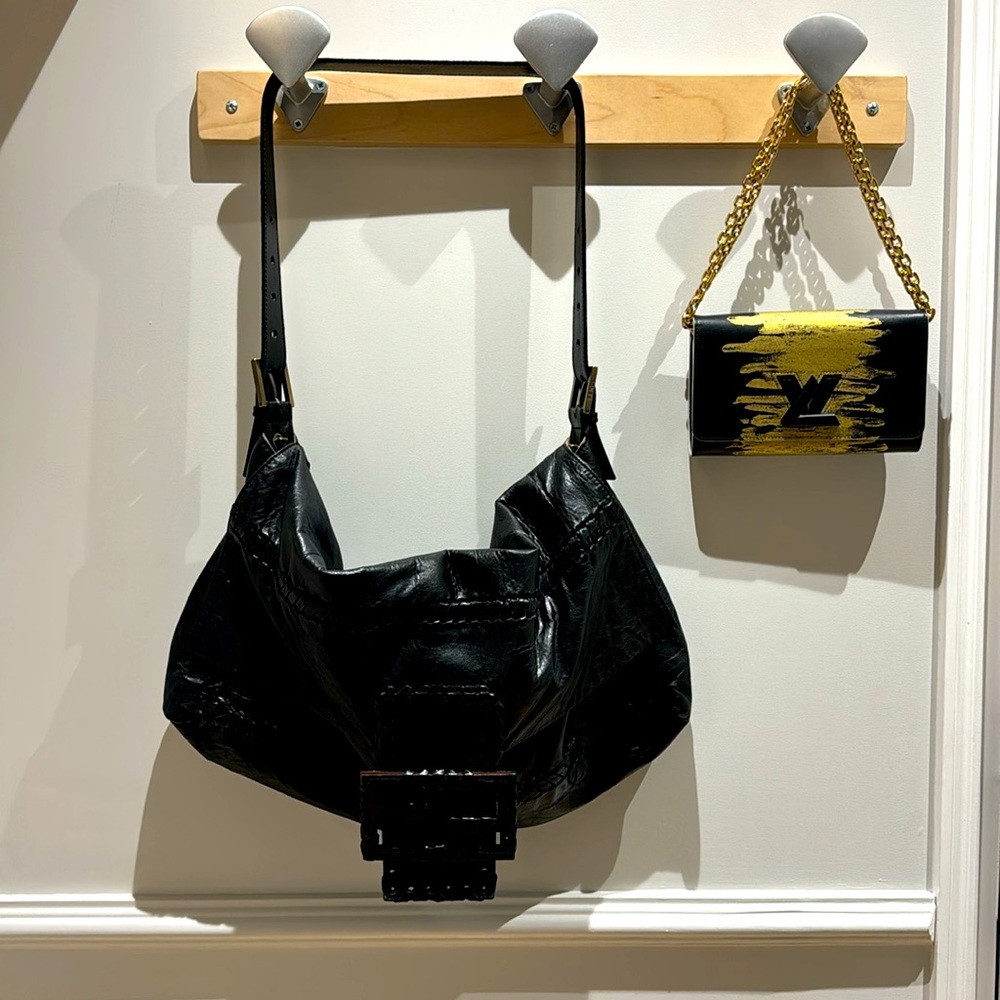 R À R E ... ❤️collectable❤️. Maxi Black Spring Fendi: Baguette Maxi, whipstitch - Picture 8 of 12
